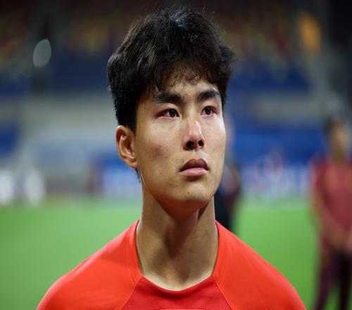 公牛纪念罗,斯球衣,战胜尼克斯,新葡京娱乐平台,澳门新葡京娱乐城,新葡京博彩官网