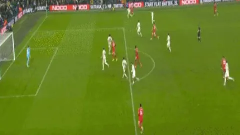 曼城勇夺三冠王荣耀！英超霸主地位提前奠定，重燃曼联辉煌时刻！