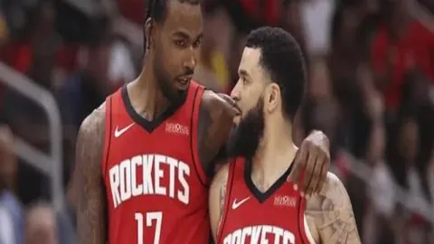 中国女足对决乌兹别克斯坦队