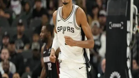 21岁新星费尔明夏赛惊艳亮相，欧洲杯奥运双冠王前景可期，6战6球独领风骚！